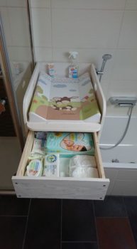 Wickelaufsatz mit Schubkasten